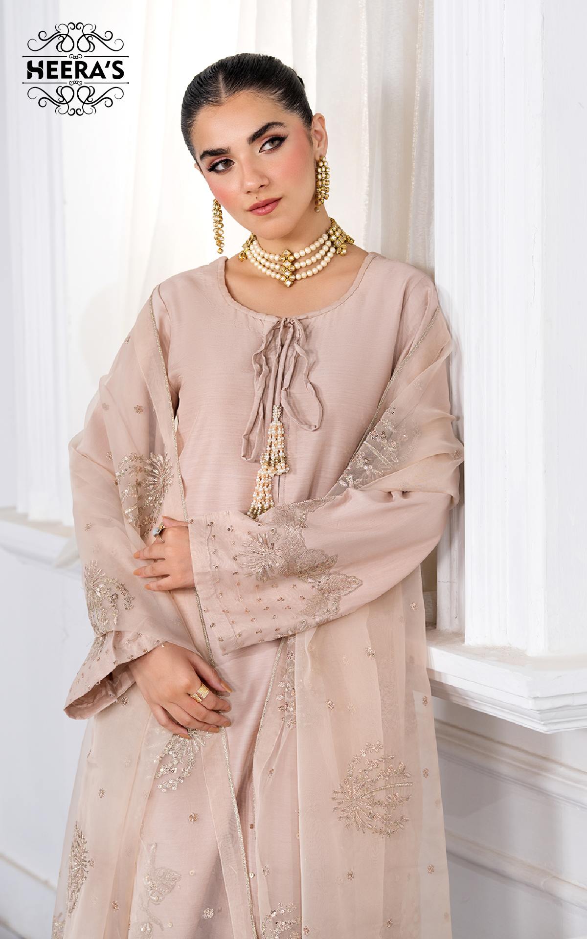 Ivory Aura Eid