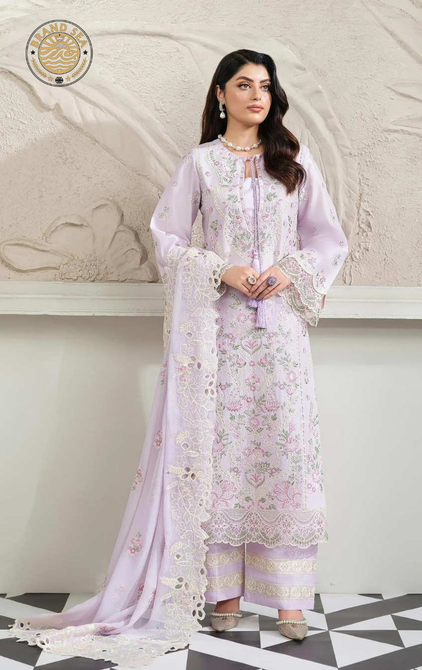 Lilac Diviné Eid